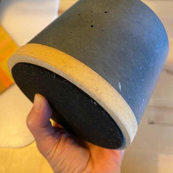 FLIKR personal concrete fireplace - Picture 6 of 6